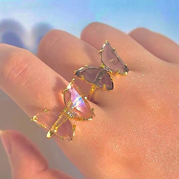 ⚜️[𝟯/$𝟭𝟴]⚜️Gray Butterfly Crystal Gold Ring NEW - Picture 3 of 10